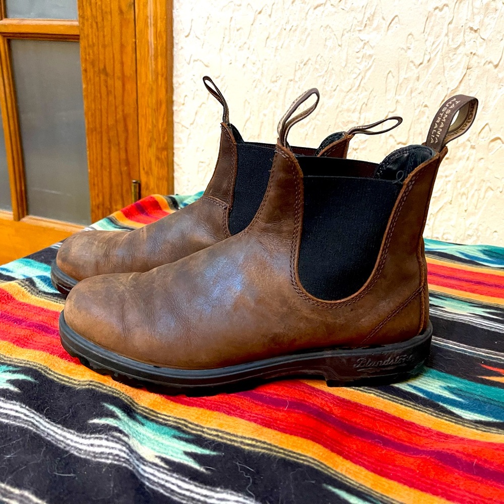 Blundstone #1609 Women’s Classics Chelsea Boot - Antique Brown - Size 10.5 US